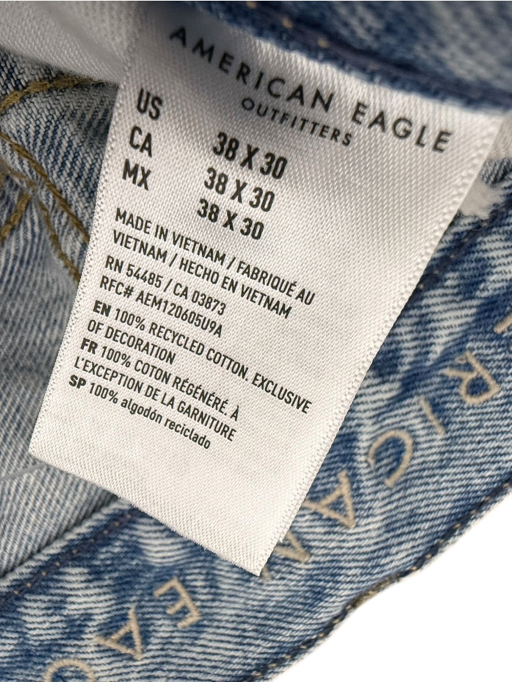 American Eagle Men's Relaxed Straight Jeans 38x30 Light Wash 100% Cotton NWT - Picture 4 of 6